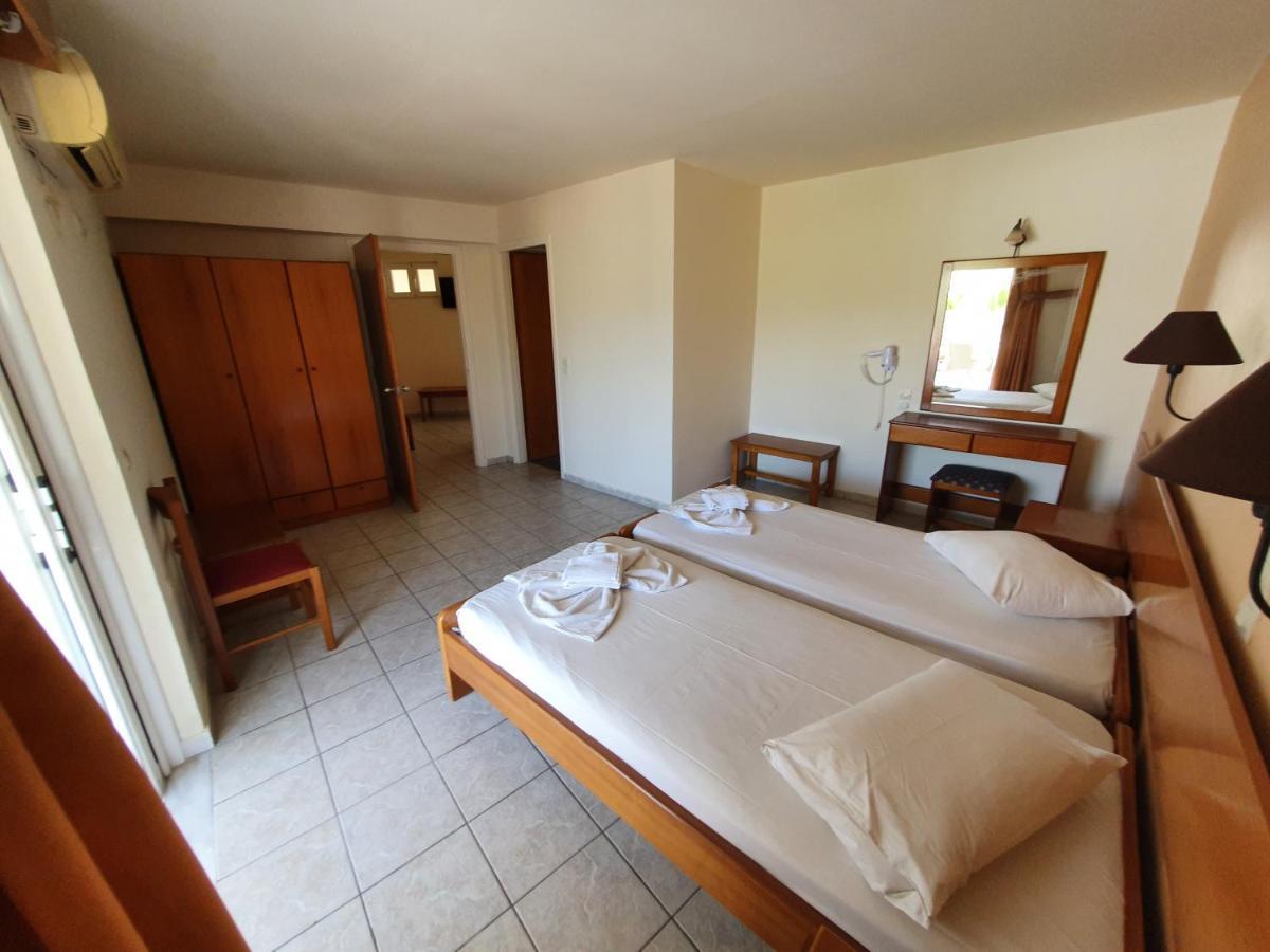 Vivian Hotel Laganas Luaran gambar